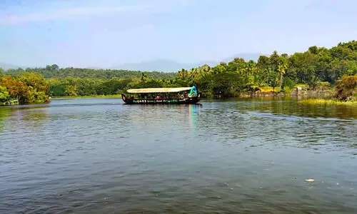 ഭൂതത്താൻകെട്ടിൽ ബോട്ട്​ സവാരി തുടങ്ങി; കാടുകണ്ട്​, കാഴ്​ചകണ്ട്​ ഒഴുകിനടക്കാൻ പോരൂ