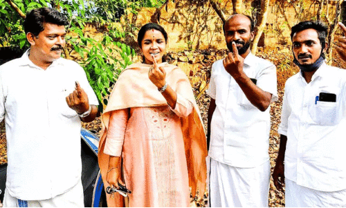 ക​ള​മ​ശ്ശേ​രി നഗരസഭയി​ൽ കെ.​ബി. പാ​ർ​ക്ക്​ ബൂത്തിൽ നിന്ന്​ മൂന്ന്​ കൗൺസിലർമാർ