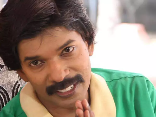 ഞാനെന്ത് പിഴച്ചു.. എന്റെ അളിയനല്ല അസദുദ്ദീൻ ഒവൈസി-സന്തോഷ് പണ്ഡിറ്റ് ഞാനെന്ത് പിഴച്ചു.. എന്റെ അളിയനല്ല അസദുദ്ദീൻ ഒവൈസി-സന്തോഷ് പണ്ഡിറ്റ്