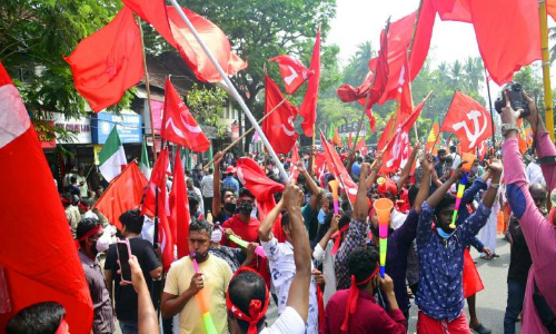 ഇടതു മേധാവിത്വം വിടാതെ കോർപറേഷനുകൾ