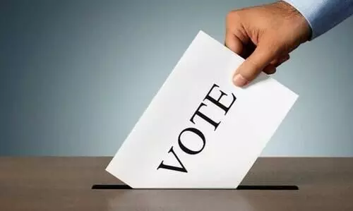 The losers were eight sitting councilors