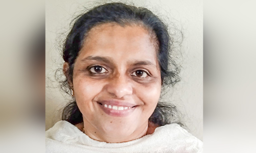 കൂ​ടി​യ ഭൂ​രി​പ​ക്ഷം സ്വ​ത​ന്ത്ര​ക്ക്