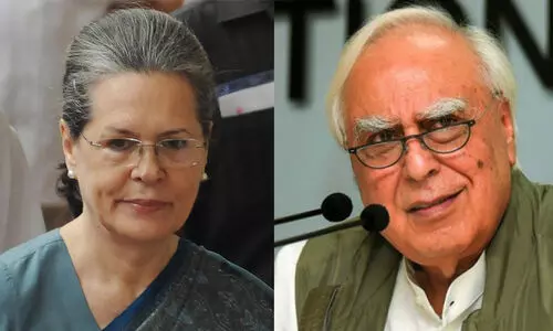 വിമതരുമായി ചർച്ചക്ക്​ തയാറായി സോണിയ; ഒത്തുതീർപ്പ്​ നീക്കം കമൽനാഥി​െൻറ നേതൃത്വത്തിൽ