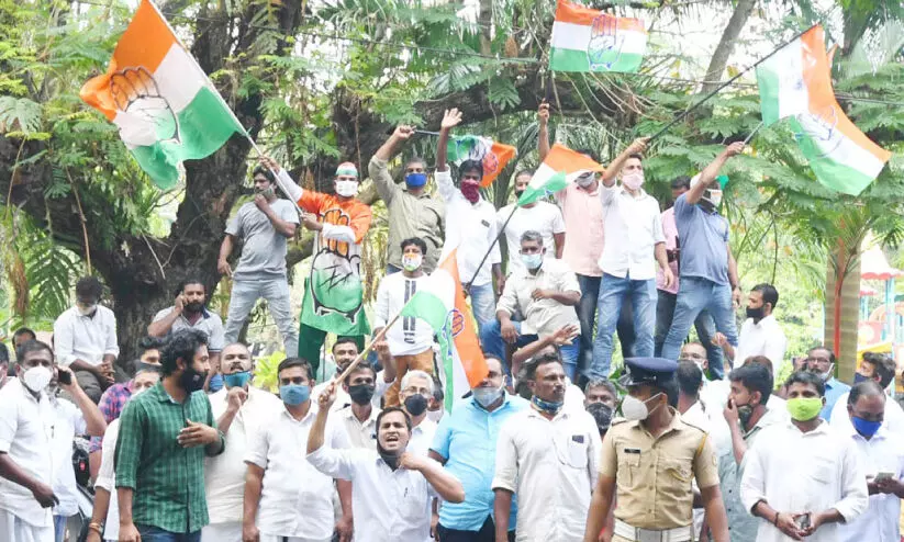 എറണാകുളത്ത്​ തി​ള​ക്കം മ​ങ്ങി; ജ​യി​ച്ചു​ക​യ​റി യു.​ഡി.​എ​ഫ്​