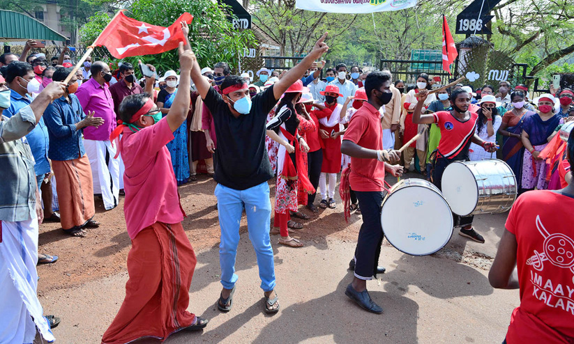 തരംഗമില്ലാെത മലബാർ തരംഗമില്ലാെത മലബാർ