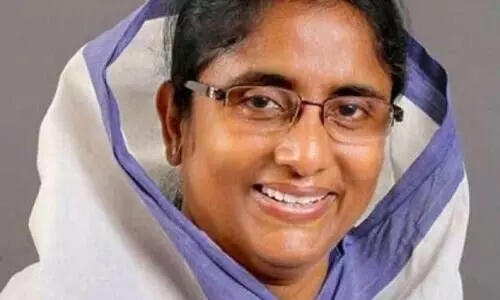 ദിവസവും അരോചകമായ വാർത്താസമ്മേളനങ്ങൾ നടത്തുന്നതല്ലാതെ എന്ത് ചെയ്തു? ഷാനിമോൾ ഉസ്മാൻ ദിവസവും അരോചകമായ വാർത്താസമ്മേളനങ്ങൾ നടത്തുന്നതല്ലാതെ എന്ത് ചെയ്തു? ഷാനിമോൾ ഉസ്മാൻ