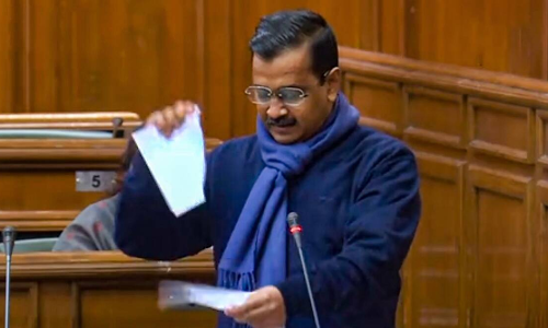 കർഷകരെ സമരത്തിന് പ്രേരിപ്പിക്കുന്നു; കെജ് രിവാളിനെതിരെ പരാതിയുമായി ബി.ജെ.പി