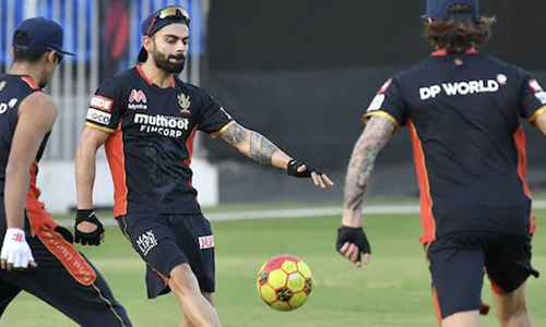 ഇന്ത്യൻ ഫുട്​ബാളിൽ കോഹ്​ലിയെ പോലുള്ള സൂപ്പർസ്റ്റാറുകൾ വേണമെന്ന്​ ടിം കാഹിൽ