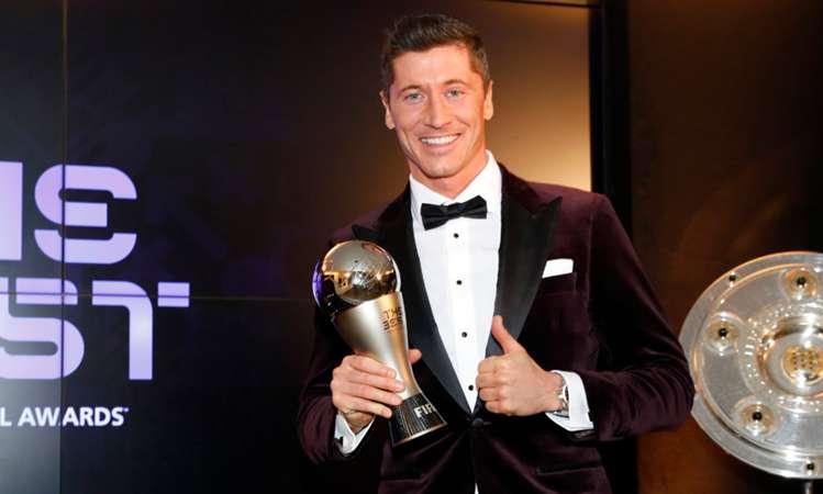 മെസ്സിയും റൊണാൾഡോയും പിന്നിൽ; ലെവന്ഡോവ്സ്കി ഫിഫയുടെ മികച്ച താരം മെസ്സിയും റൊണാൾഡോയും പിന്നിൽ; ലെവന്ഡോവ്സ്കി ഫിഫയുടെ മികച്ച താരം