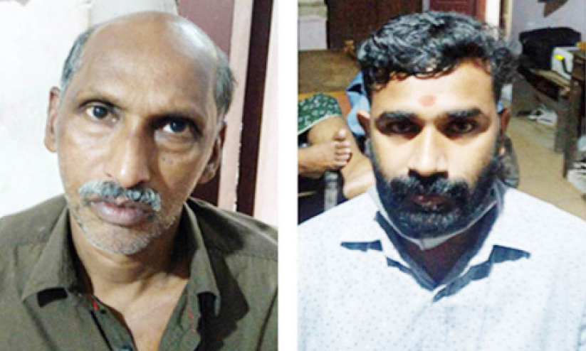 അനധികൃത മദ്യവില്പന; രണ്ടുപേര് അറസ്റ്റില് അനധികൃത മദ്യവില്പന; രണ്ടുപേര് അറസ്റ്റില്