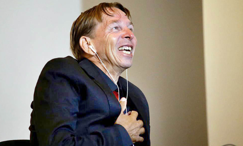 ഫിഫ ഫാൻ പുരസ്കാരം നേടിയ മറിവാൾഡോ ഓരോ കളിക്കുമെത്തുന്നത് 64 കി.മീ കാൽനടയായി ഫിഫ ഫാൻ പുരസ്കാരം നേടിയ മറിവാൾഡോ ഓരോ കളിക്കുമെത്തുന്നത് 64 കി.മീ കാൽനടയായി