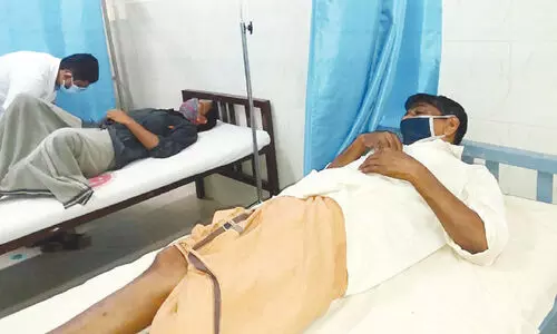 കോൺഗ്രസ് പ്രവർത്തകരെ വീട്ടിൽ കയറി ആക്രമിച്ചതായി പരാതി