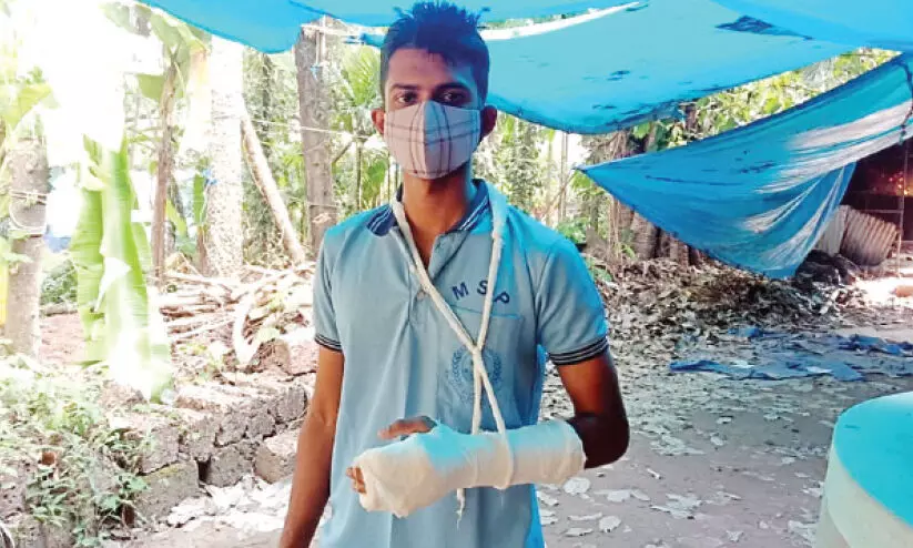 ഈയ്യങ്കോട് സംഘർഷം: പൊലീസുകാരന് പരിക്ക്, വീടിനുനേരെ പടക്കമേറ്​