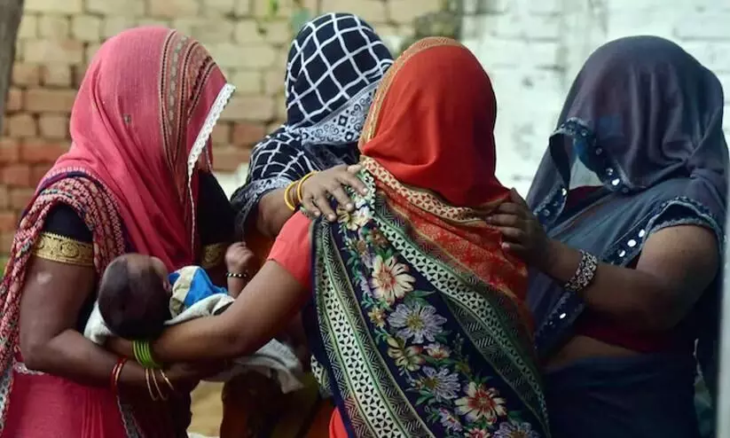 അവളുടെ മരണമൊഴി വെറുതെയായില്ല; പ്രതികൾക്കെതിരെ സി.ബി.ഐ കുറ്റപത്രം സമർപ്പിച്ചതിൽ പ്രതികരണവുമായി ഹാഥ്​റസ്​ കുടുംബം