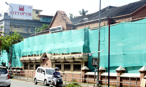 കോ​ഴി​േ​ക്കാ​ട് കോറ​േണഷൻ തിയറ്റർ ഇനി പണ്ടത്തെ പോലെയാവില്ല