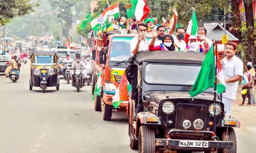 കാ​ര​ശ്ശേ​രിയിൽ യു.ഡി.എഫ്–വെല്‍ഫെയര്‍ പാര്‍ട്ടി വിജയാഹ്ലാദം