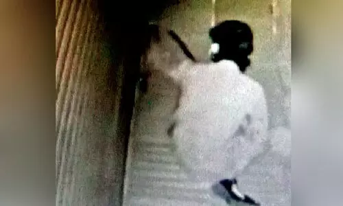 മോ​ഷ​ണം: സി.​സി.​ടി.​വി ദൃ​ശ്യം ല​ഭി​ച്ചു; അ​ന്വേ​ഷ​ണം വ്യാപിപ്പിച്ച് പൊലീസ്