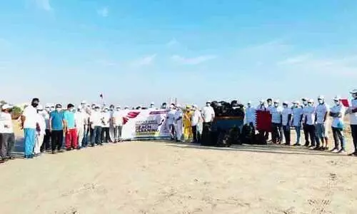 ദേശീയദിനം: കെ.എം.സി.സി ബീച്ച് ശുചീകരിച്ചു ദേശീയദിനം: കെ.എം.സി.സി ബീച്ച് ശുചീകരിച്ചു