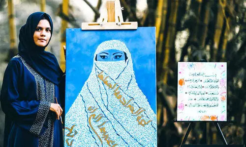 എഴുത്തിൽ മിന്നിച്ച്​ റഈസ