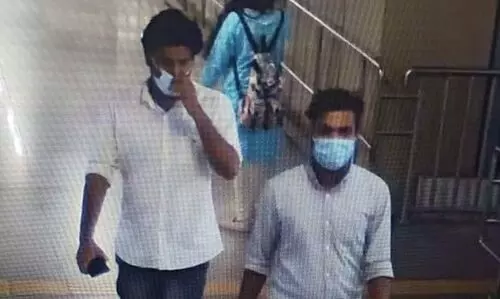 നടിയെ അപമാനിച്ച കേസിലെ പ്രതികളായ യുവാക്കൾ കസ്റ്റഡിയിൽ