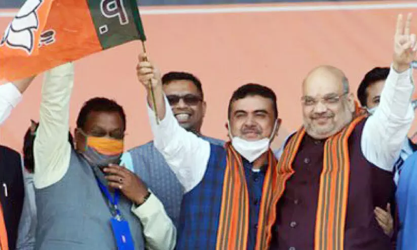 പല്ലിറുമ്മുന്ന ബംഗാൾ