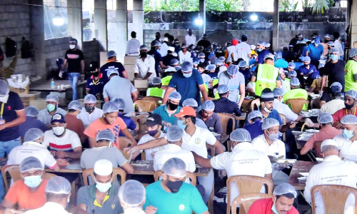 ബിരിയാണി ചലഞ്ച് വൻ ഹിറ്റ്​; 16 ലക്ഷം രൂപ നൽകി നാട്ടുകാ​ർ