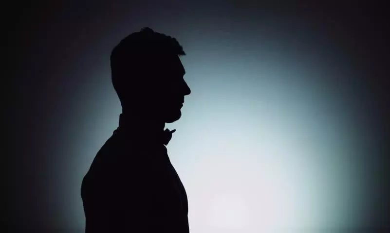 കടം വരിഞ്ഞുമുറുക്കുന്നു; വൃക്ക വിൽക്കാനൊരുങ്ങി സജി