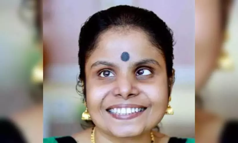 Progress in treatment; Vaikom Vijayalakshmi dreams of a world of sight