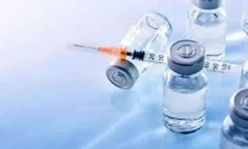 കോവിഡ്: പകർച്ചപ്പനി പ്രതിരോധ കുത്തിവെപ്പ് തുടങ്ങി കോവിഡ്: പകർച്ചപ്പനി പ്രതിരോധ കുത്തിവെപ്പ് തുടങ്ങി