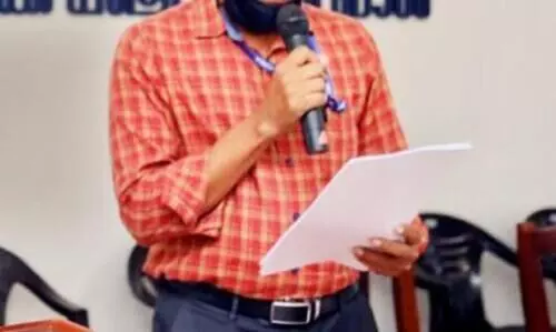 Housewife stabbed; The peoples representative was sworn in Housewife stabbed; The peoples representative was sworn in