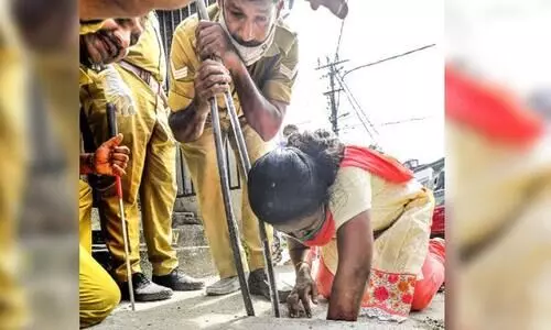 phone fell into a ditch; Slab contraction cut