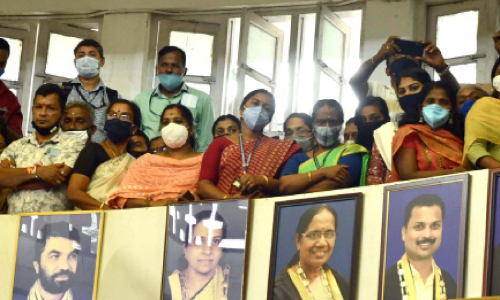 സത്യപ്രതിജ്ഞയിൽ അയ്യപ്പൻ മുതൽ ഗോമതിയമ്മൻ വരെ