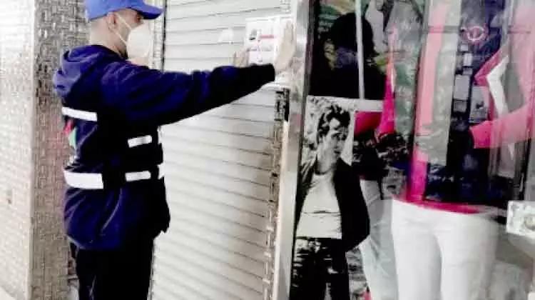 വ്യാ​ജ ഉ​ൽ​പ​ന്ന​ങ്ങ​ൾ: 72 ക​ട​ക​ൾ അ​ട​പ്പി​ച്ചു