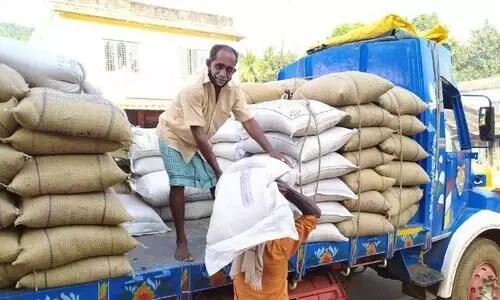 loading worker kk thankachan