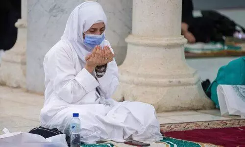 വിദേശ ഉംറ തീർഥാടകരുടെ വരവ്​ താൽക്കാലികമായി നിർത്തിവെച്ചു