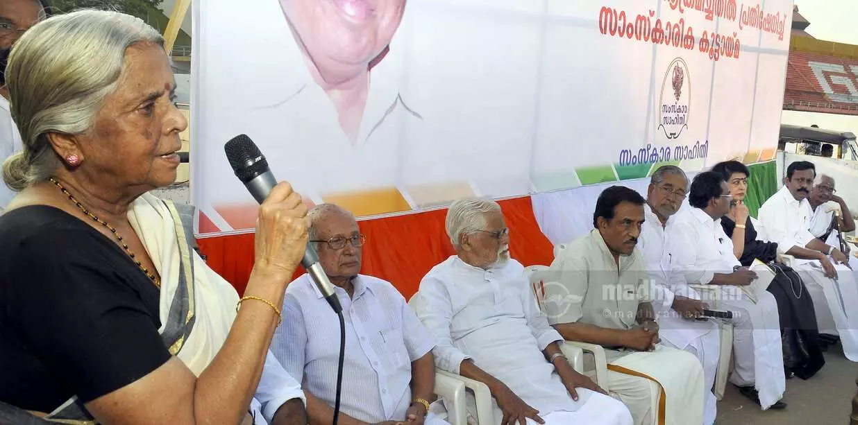 പെയ്തൊഴിഞ്ഞു...