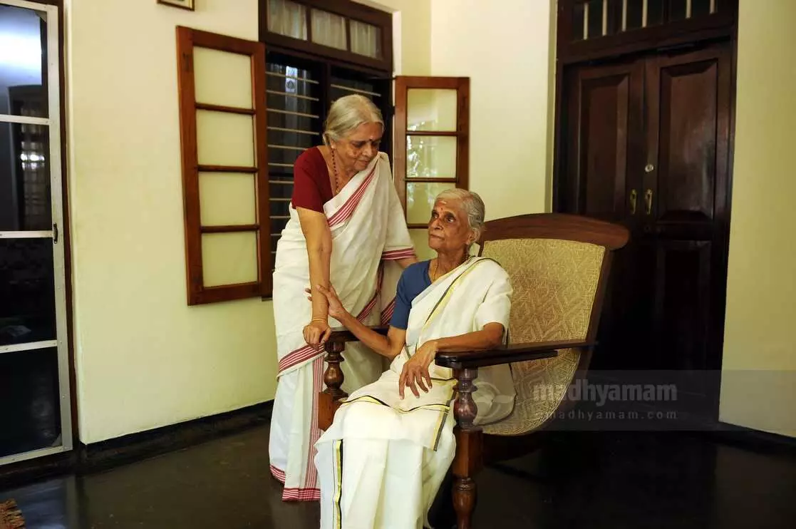 പെയ്തൊഴിഞ്ഞു...