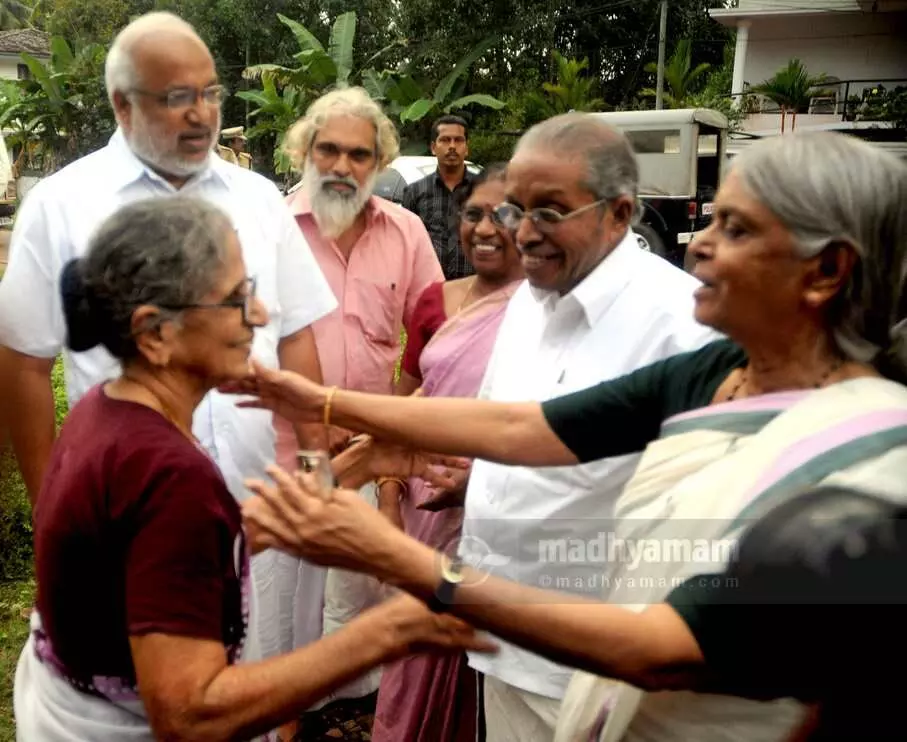 പെയ്തൊഴിഞ്ഞു...