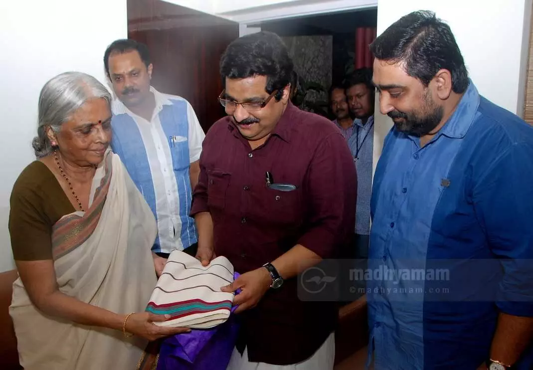 പെയ്തൊഴിഞ്ഞു...