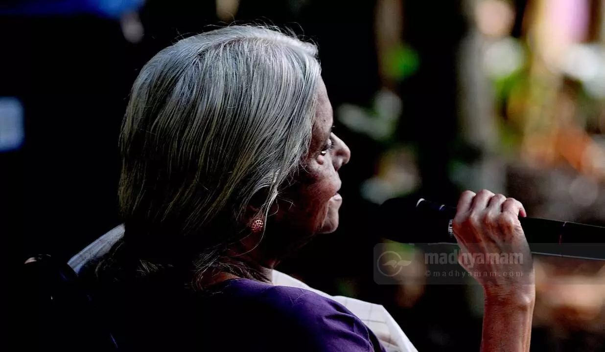 പെയ്തൊഴിഞ്ഞു...