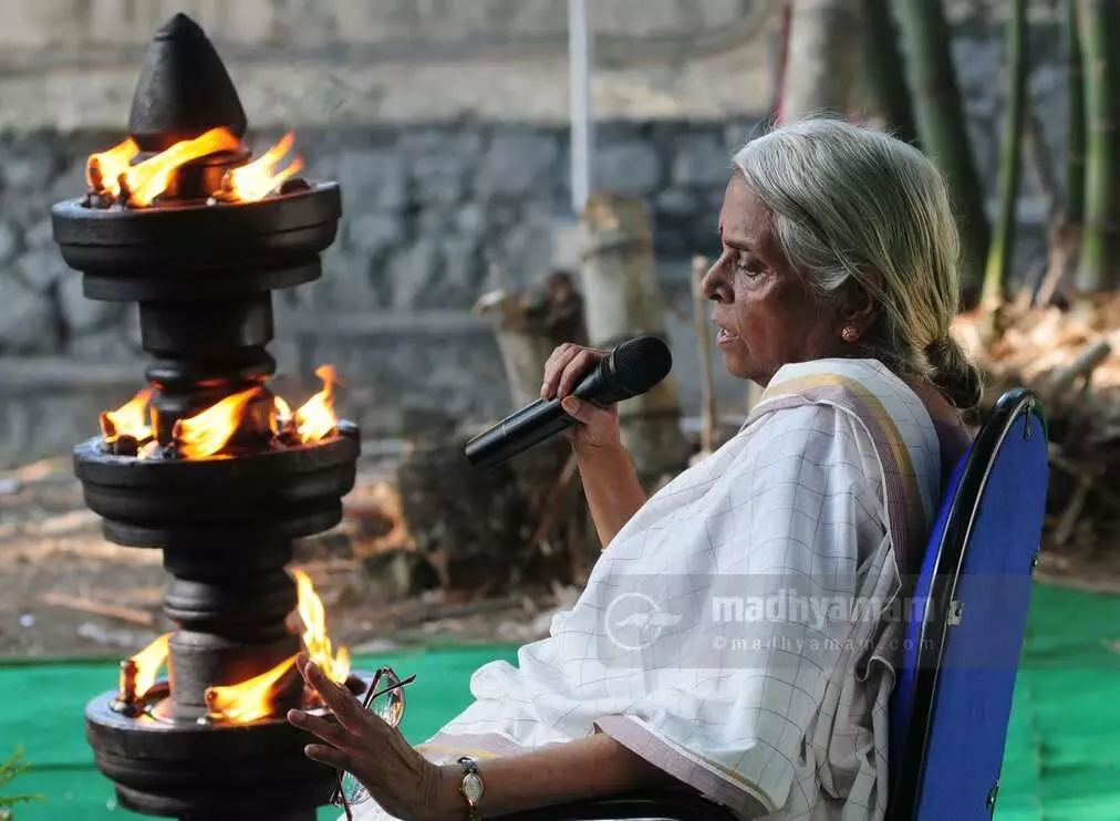 പെയ്തൊഴിഞ്ഞു...