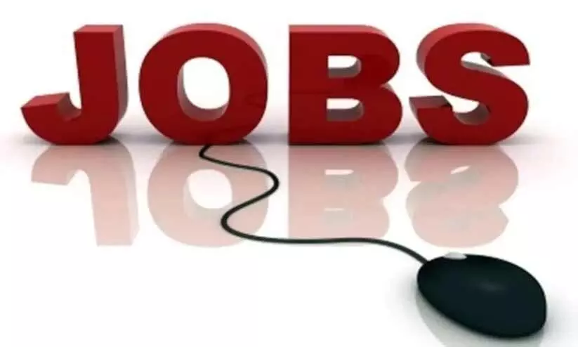 52 തസ്തികകളിൽ പി.എസ്.സി വിജ്ഞാപനം; ഓൺലൈനായി അപേക്ഷിക്കാം 52 തസ്തികകളിൽ പി.എസ്.സി വിജ്ഞാപനം; ഓൺലൈനായി അപേക്ഷിക്കാം