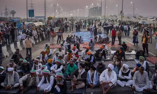 കർഷകരുമായി ചർച്ചക്ക് തയാറെന്ന് കാണിച്ച് കേന്ദ്രത്തിന്റെ കത്ത് കർഷകരുമായി ചർച്ചക്ക് തയാറെന്ന് കാണിച്ച് കേന്ദ്രത്തിന്റെ കത്ത്