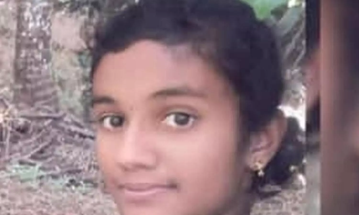 14-year-old girl died at home on her birthday
