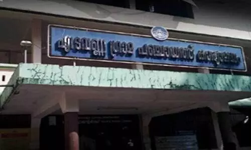 എ​ട​വ​ണ്ണ പ​ഞ്ചാ​യ​ത്തി​ല്‍ ഒ​രു​മാ​സം മു​മ്പ്ന​ല്‍കി​യ വി​വി​ധ അ​പേ​ക്ഷ​ക​ള്‍ കാ​ണാ​താ​യി