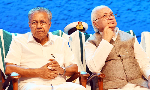 arif mohammad khan, pinarayi vijayan
