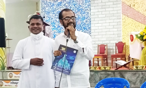 ക്രിസ്മസ് രാവിൽ ക്രൈസ്തവ ദേവാലയം സന്ദർശിച്ച് മുസ് ലിം പ്രതിനിധി സംഘം