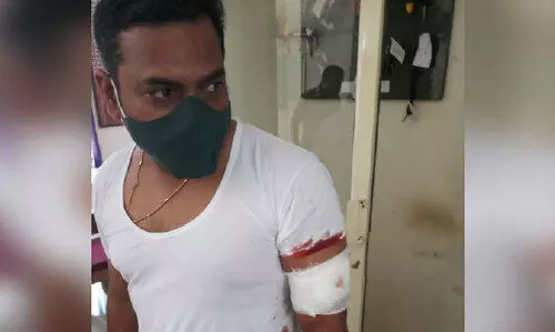 എ​സ്.​ഐ​യെ​ പ്ര​തി​യു​ടെ പി​താ​വ്​ കു​ത്തി; വ​ധ​ശ്ര​മ​ത്തി​ന്​ കേസ്​