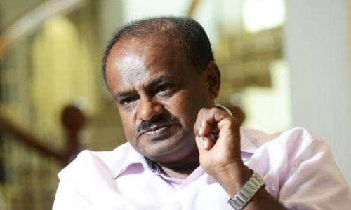 കാസർകോട്ടെ പേരുമാറ്റൽ വിവാദം; ദുരൂഹതയുണ്ടെന്ന് കുമാരസ്വാമി