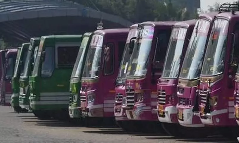 സ്വകാര്യ ബസ്​ വ്യവസായം തകർച്ചയിൽ; സർക്കാർ പാക്കേജ്​ വേണമെന്ന്​ ബസുടമകൾ